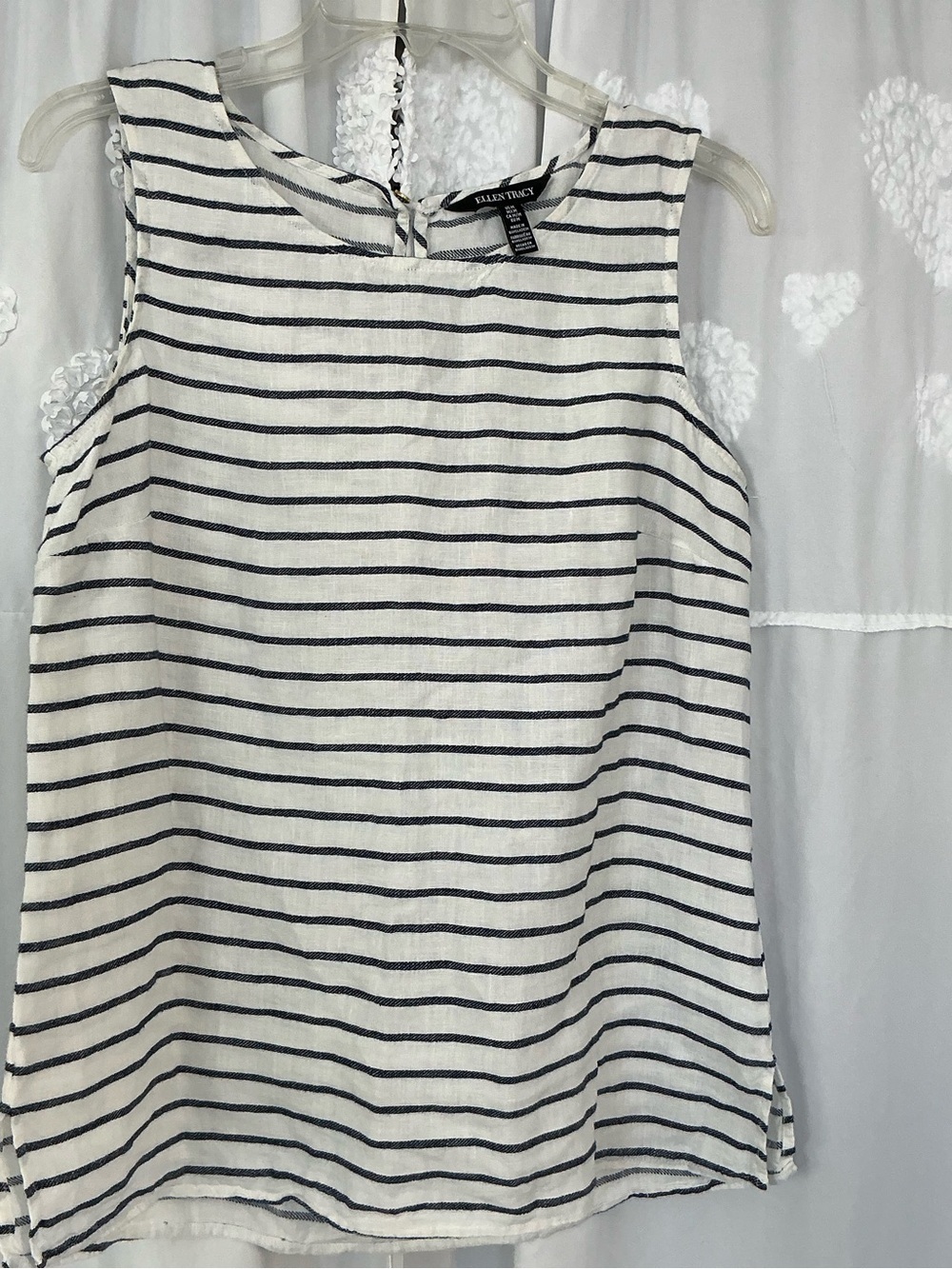 Ellen Tracy Linen White and Navy Striped Sleeveless Tank Size Medium